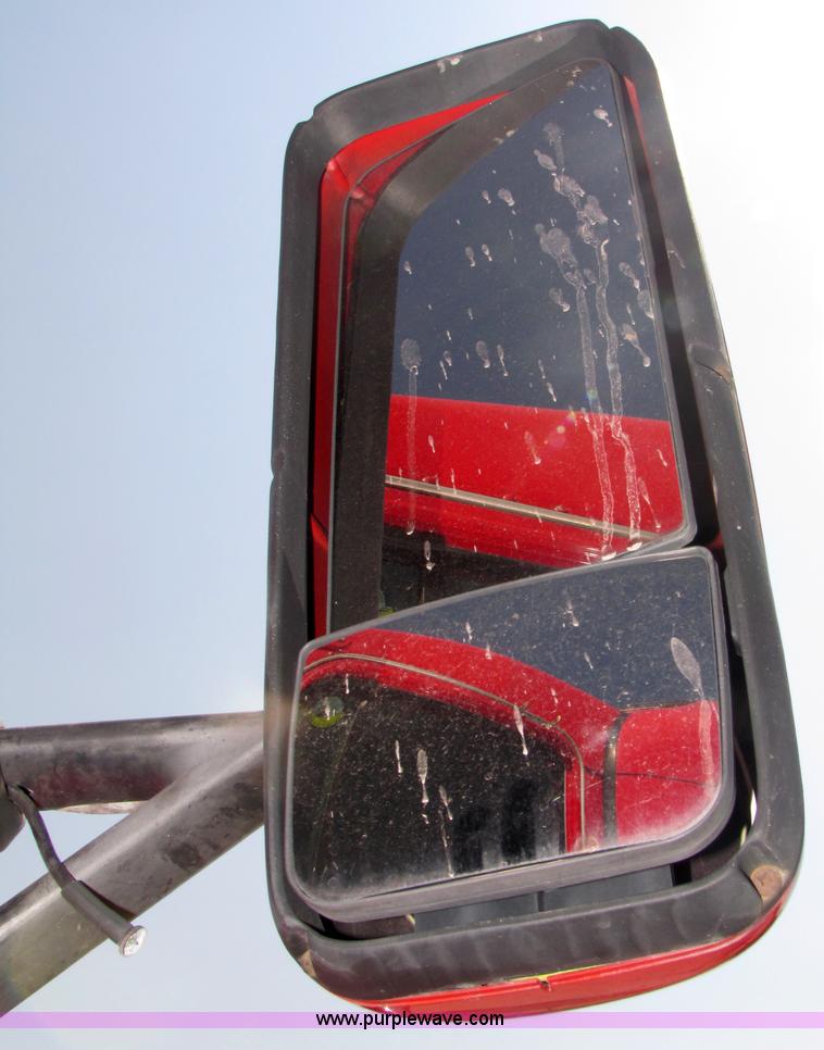 image for item 5041 2003 Kenworth Construct T600 semi truck