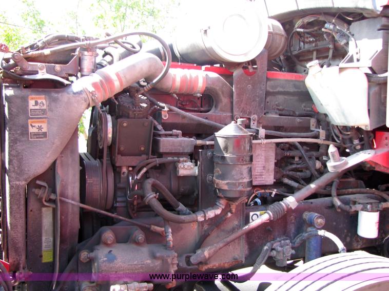 image for item 5041 2003 Kenworth Construct T600 semi truck