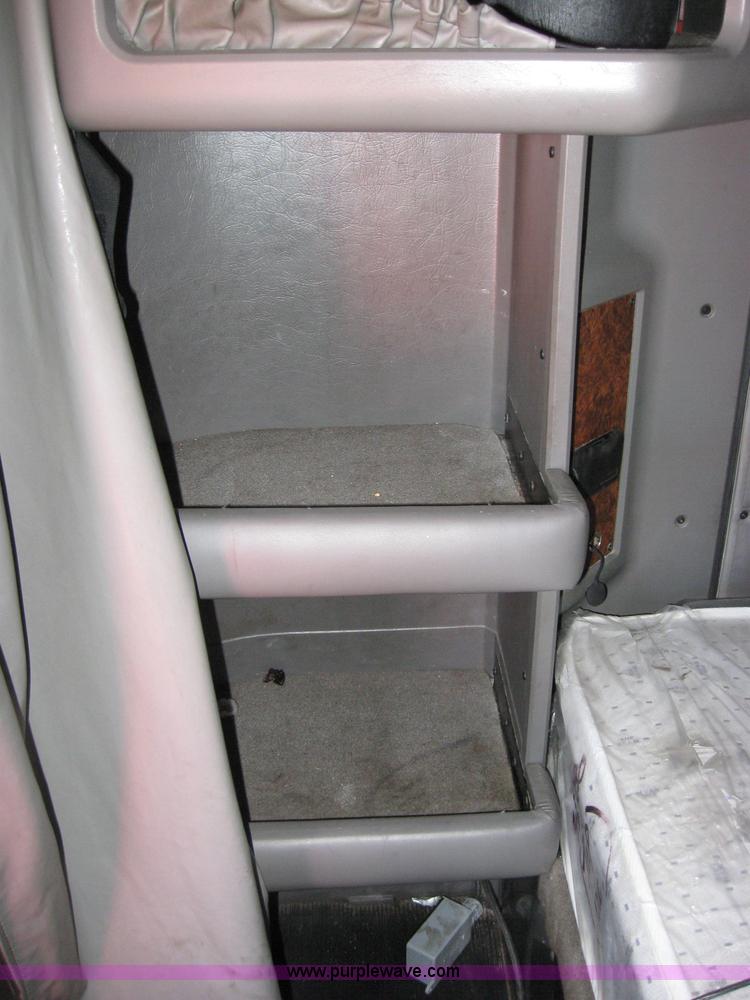 image for item 5042 2003 Kenworth Construct T600 semi truck