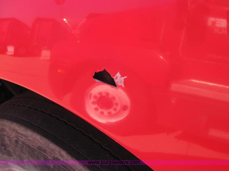 image for item 5042 2003 Kenworth Construct T600 semi truck