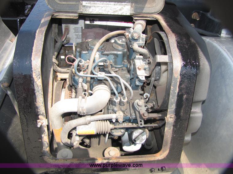 image for item 5044 2004 International 9400i Eagle semi truck