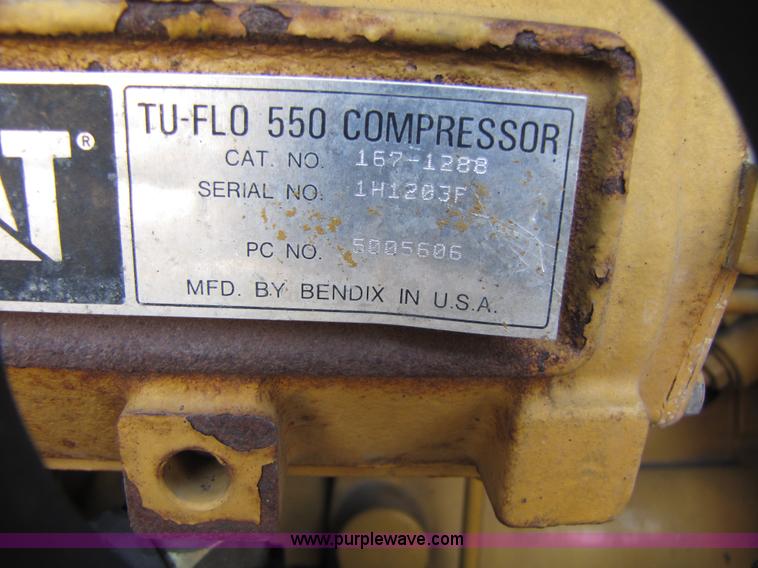 image for item 5044 2004 International 9400i Eagle semi truck