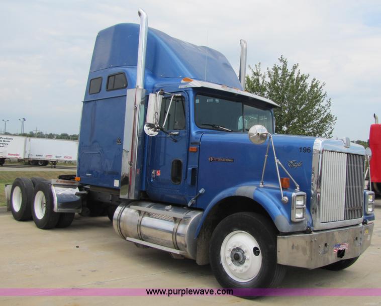 image for item 5045 1997 International Series 9300 semi truck