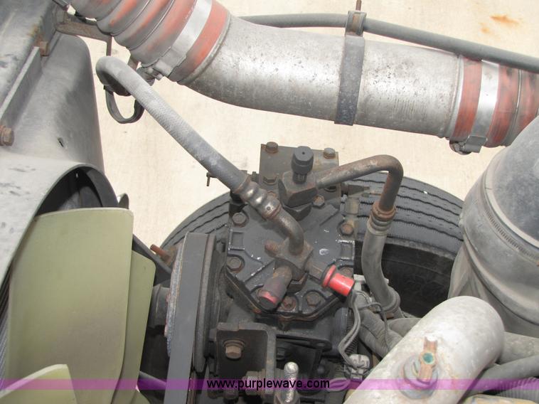 image for item 5045 1997 International Series 9300 semi truck