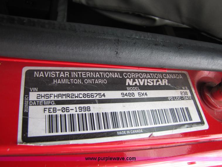 image for item 5046 1998 International Series 9400 semi truck