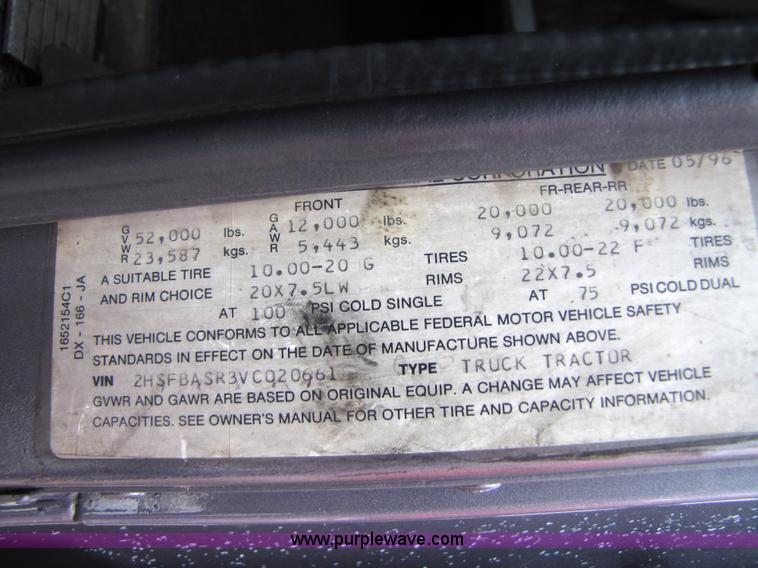 image for item 5047 1997 International Series 9400 semi truck