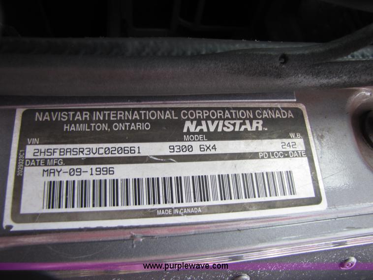 image for item 5047 1997 International Series 9400 semi truck