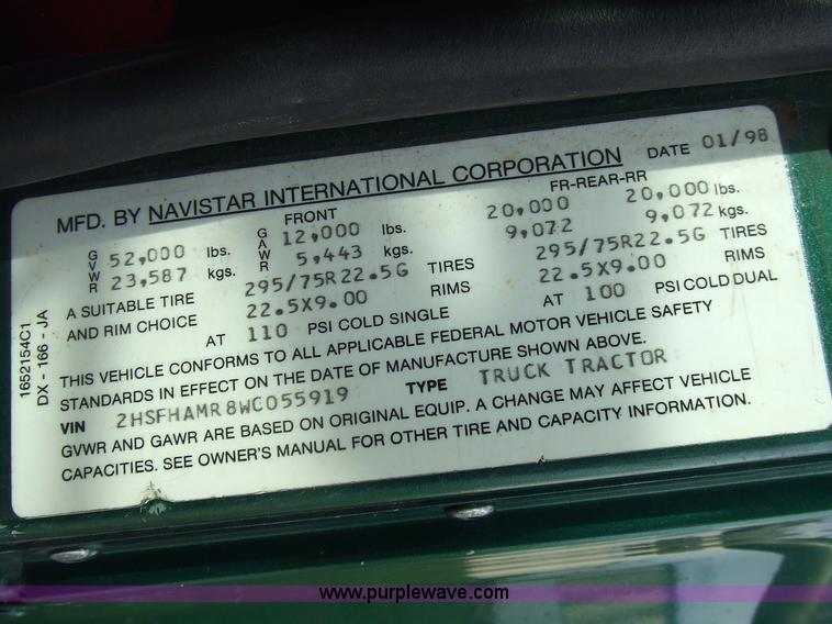 image for item 5048 1998 International Series 9400 semi truck