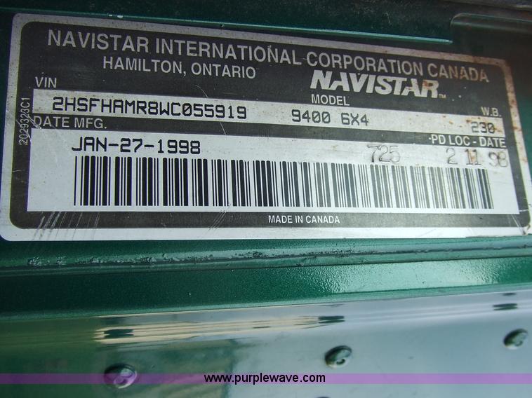 image for item 5048 1998 International Series 9400 semi truck