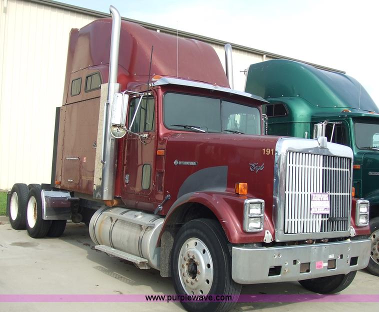 image for item 5049 1997 International Series 9300 semi truck
