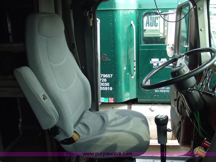 image for item 5049 1997 International Series 9300 semi truck