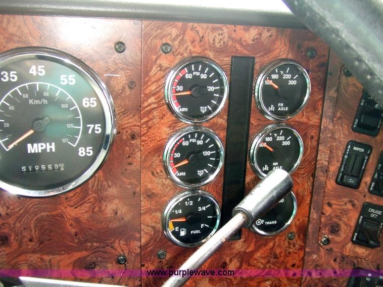 image for item 5049 1997 International Series 9300 semi truck