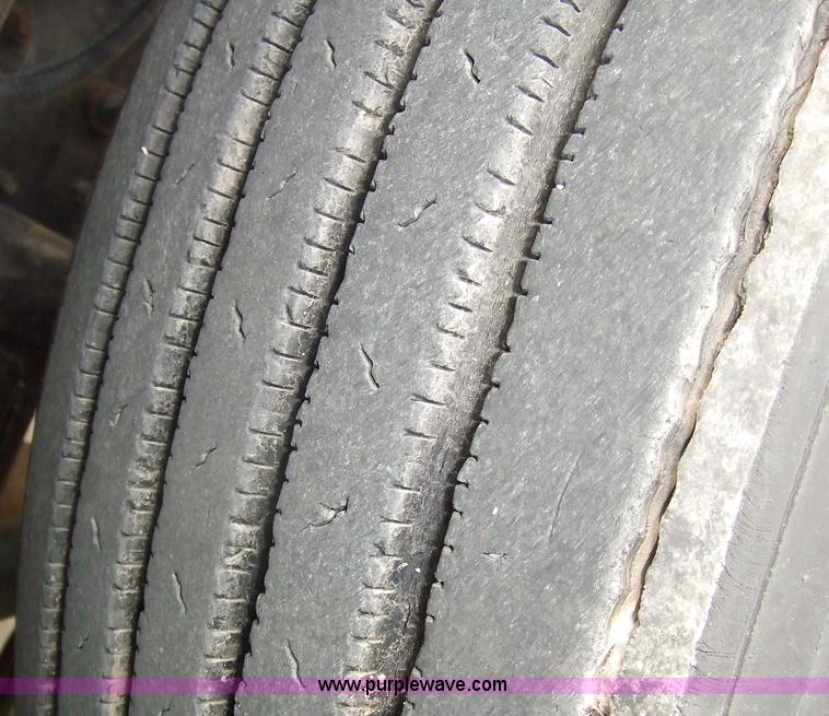 image for item 5049 1997 International Series 9300 semi truck