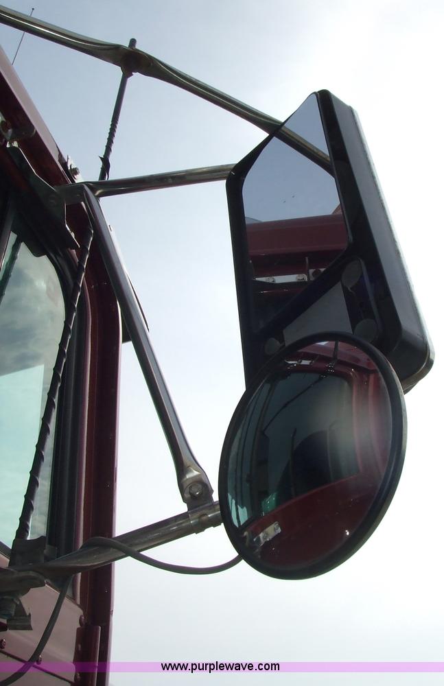 image for item 5049 1997 International Series 9300 semi truck