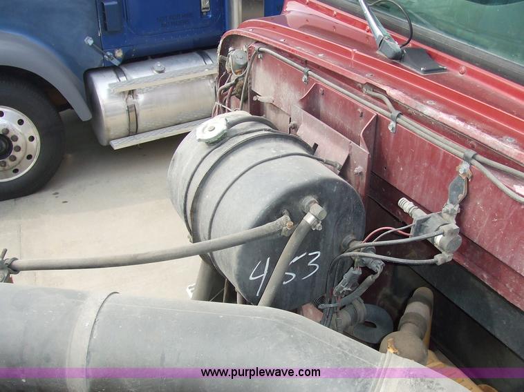 image for item 5049 1997 International Series 9300 semi truck