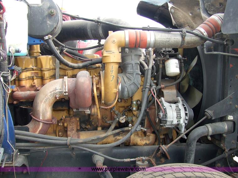 image for item 5050 1997 International Series 9300 semi truck