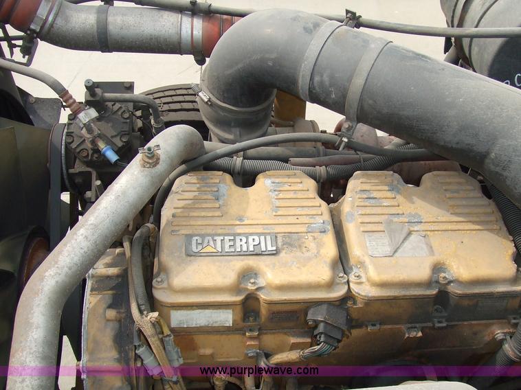 image for item 5050 1997 International Series 9300 semi truck