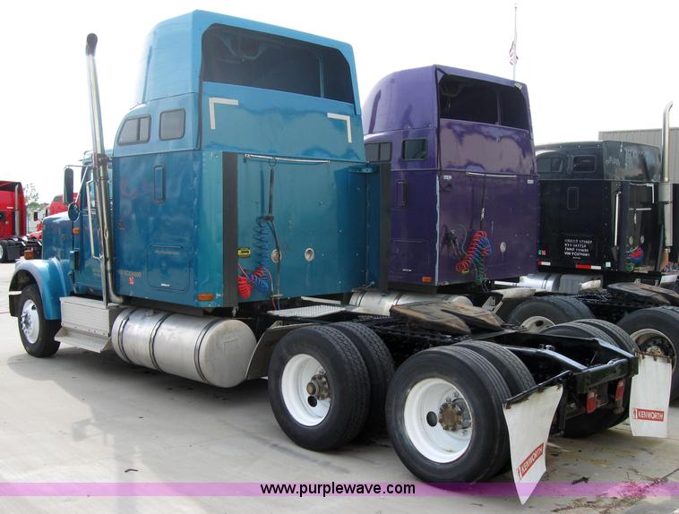 image for item 5051 1997 International Series 9300 semi truck