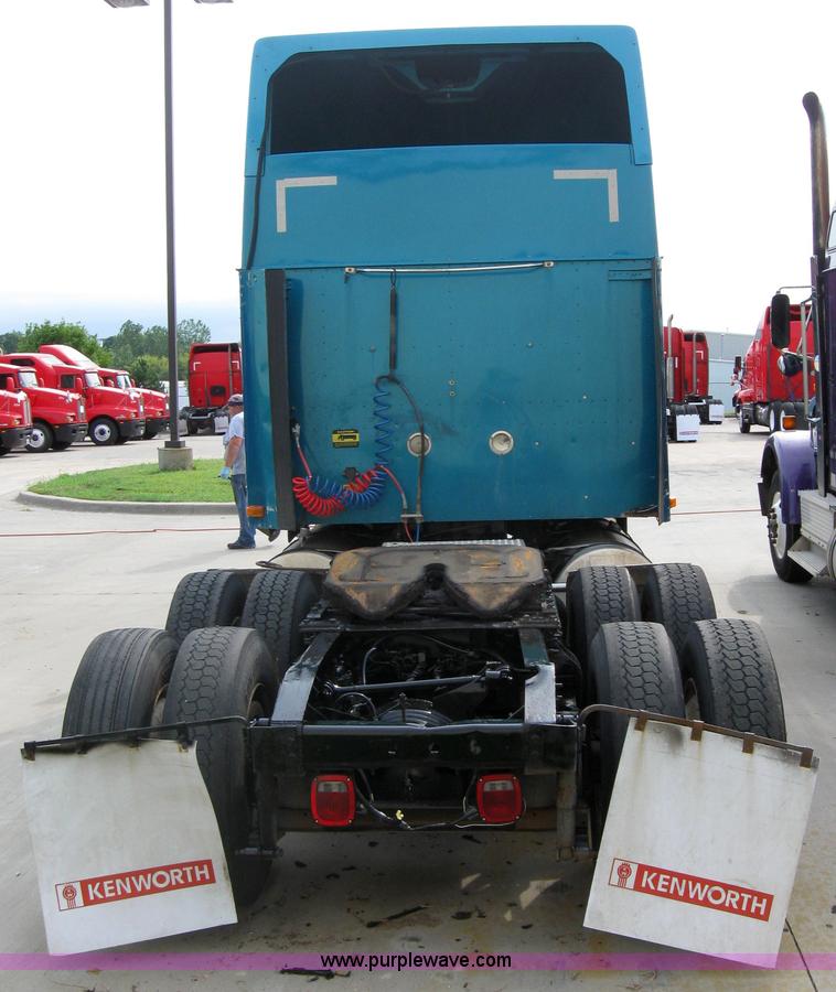 image for item 5051 1997 International Series 9300 semi truck