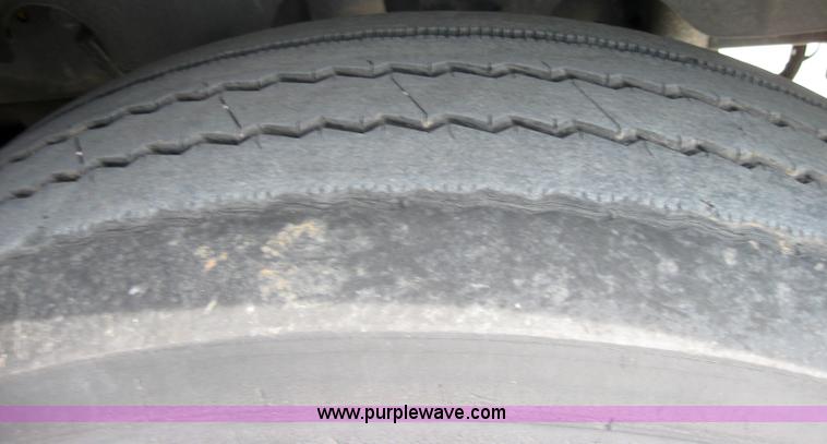 image for item 5051 1997 International Series 9300 semi truck