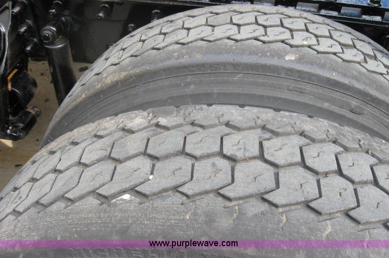 image for item 5051 1997 International Series 9300 semi truck