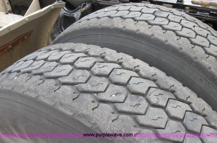 image for item 5051 1997 International Series 9300 semi truck