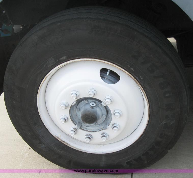 image for item 5051 1997 International Series 9300 semi truck