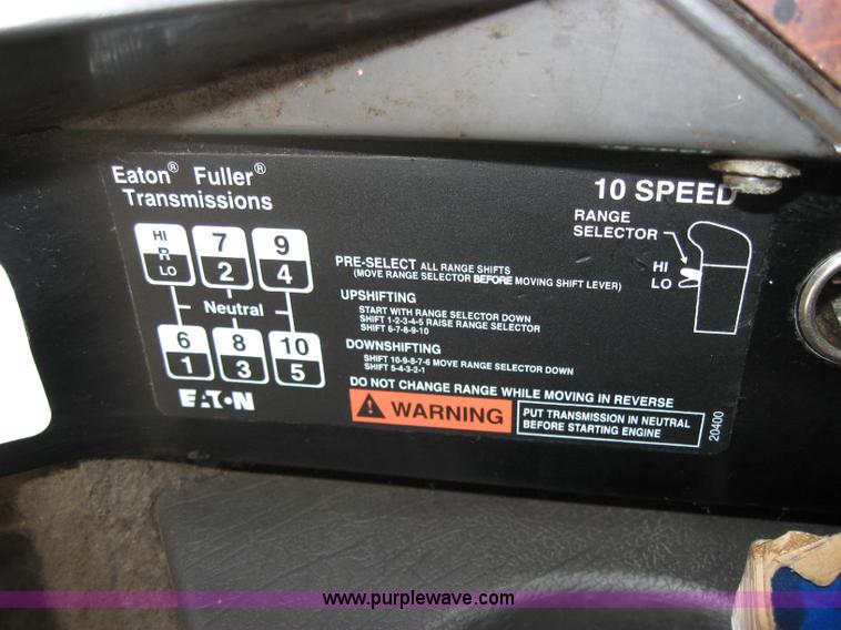 image for item 5051 1997 International Series 9300 semi truck