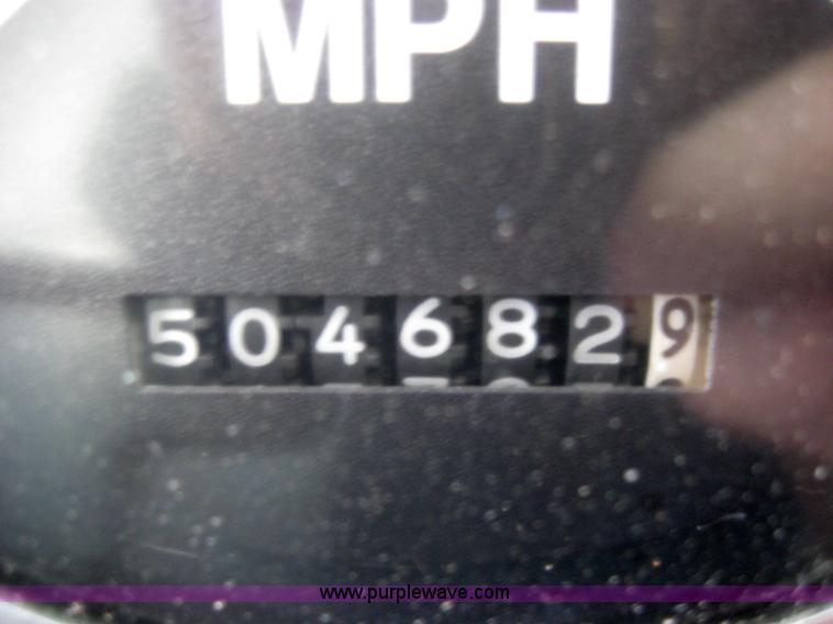 image for item 5051 1997 International Series 9300 semi truck