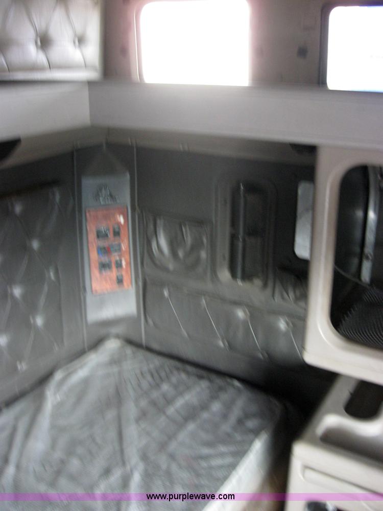 image for item 5051 1997 International Series 9300 semi truck