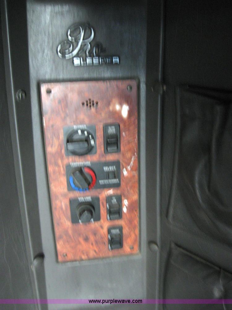 image for item 5051 1997 International Series 9300 semi truck