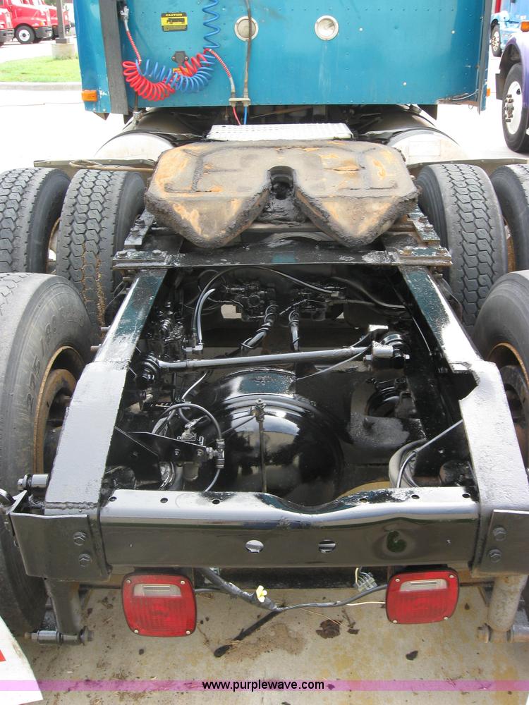 image for item 5051 1997 International Series 9300 semi truck