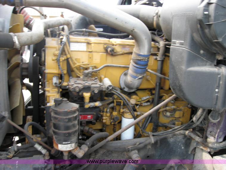 image for item 5052 1997 International Series 9300 semi truck