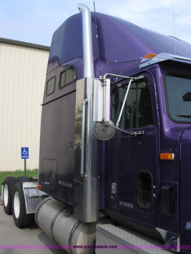 image for item 5052 1997 International Series 9300 semi truck