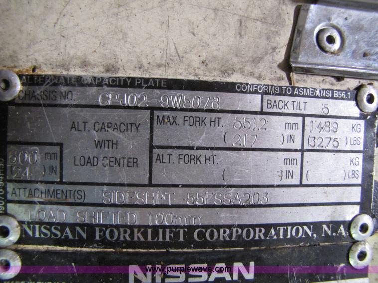 image for item 5072 2004 Nissan 50 forklift