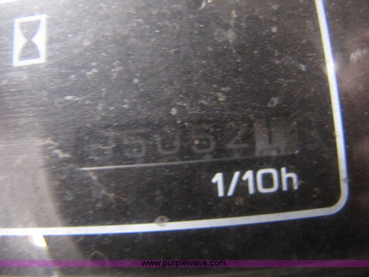 image for item 5077 2002 Nissan 50 forklift