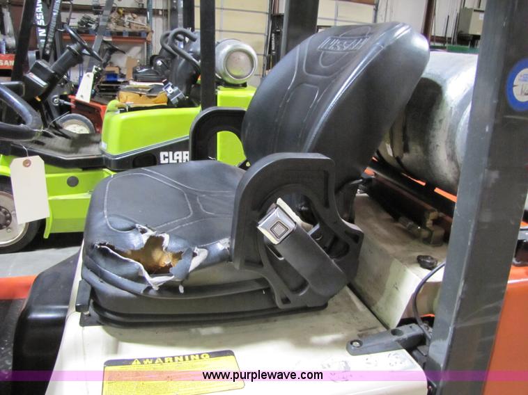 image for item 5079 2003 Nissan 50 forklift