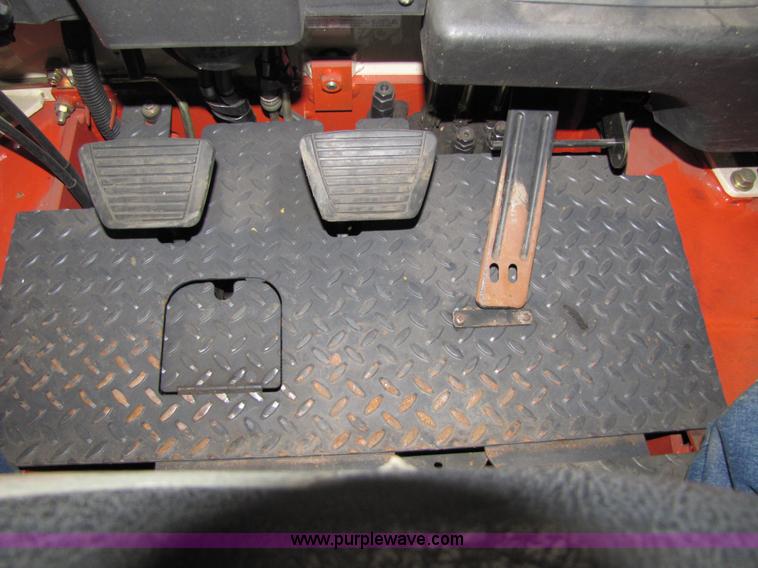 image for item 5090 2001 Nissan 50 forklift