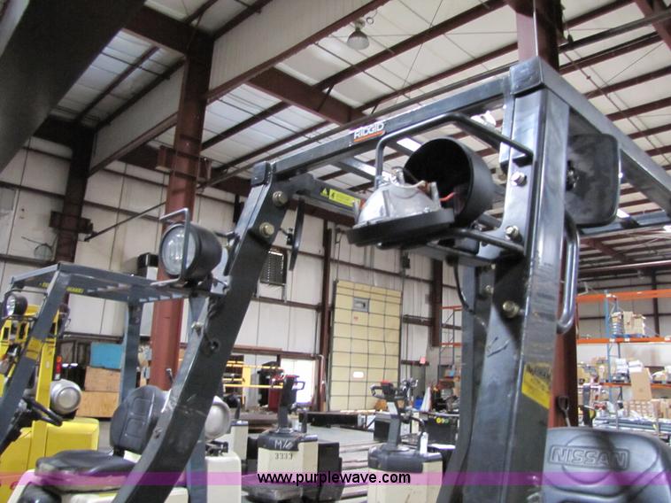 image for item 5091 2003 Nissan 50 forklift