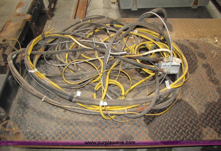 image for item 5111 Maxton BMRW-44 lift gate