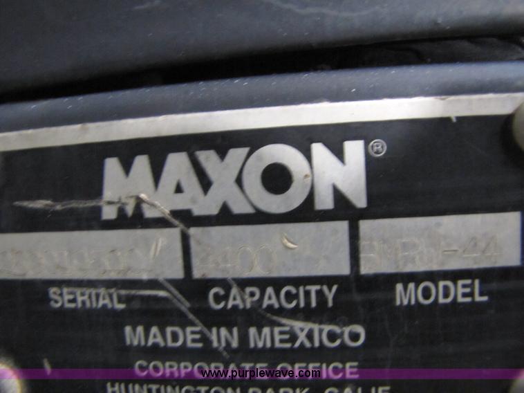 image for item 5111 Maxton BMRW-44 lift gate