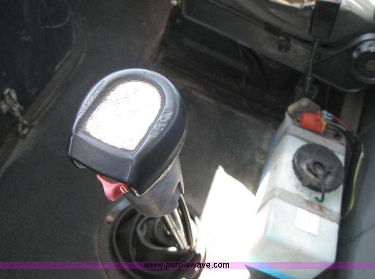 image for item 5120 1994 White Gmc Aero WCA semi truck