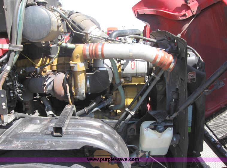 image for item 5121 2004 Kenworth T2000 semi truck