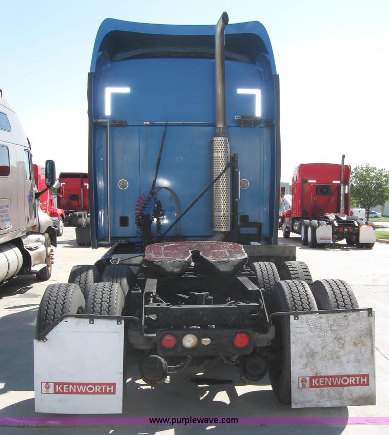 image for item 5122 2001 Kenworth T2000 semi truck