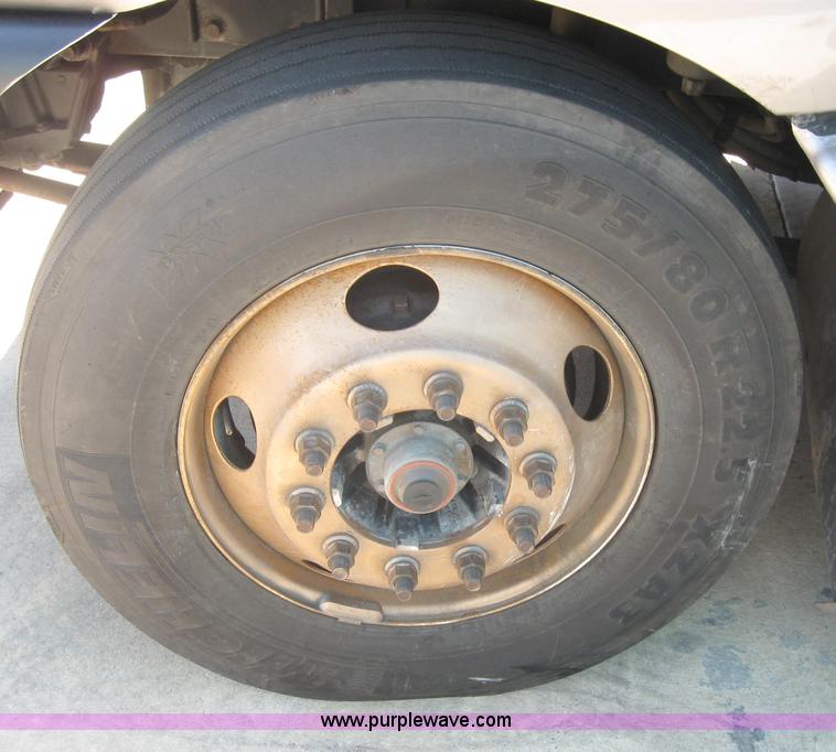 image for item 5123 1998 Kenworth T2000 semi truck