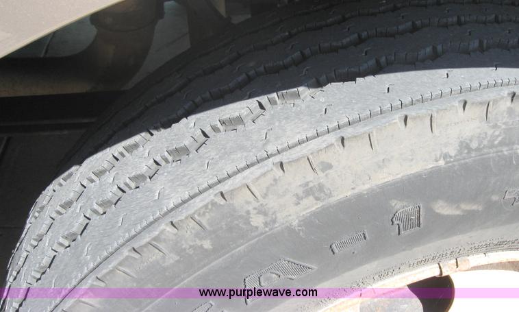 image for item 5123 1998 Kenworth T2000 semi truck