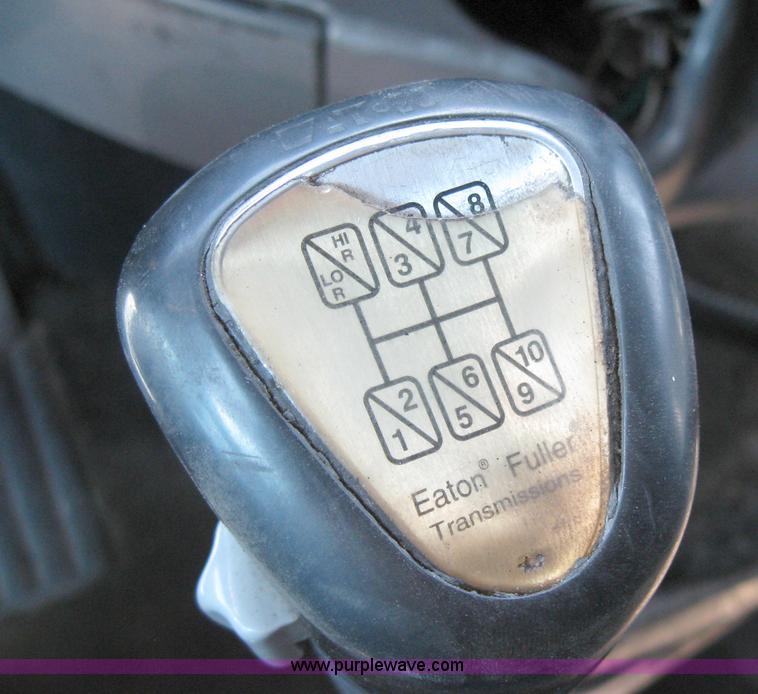 image for item 5123 1998 Kenworth T2000 semi truck