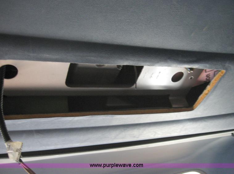 image for item 5123 1998 Kenworth T2000 semi truck