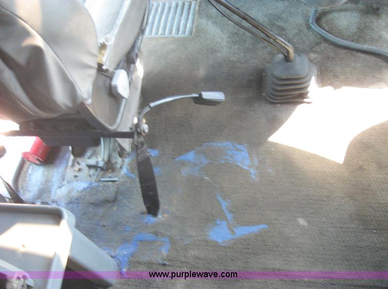 image for item 5123 1998 Kenworth T2000 semi truck