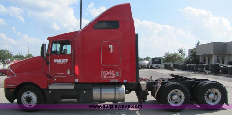 image for item 5295 2003 Kenworth Construct T600 semi truck